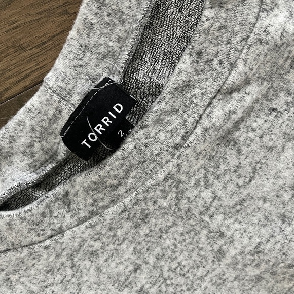 Torrid Gray Ladder Sleeve Pullover - Picture 2 of 7